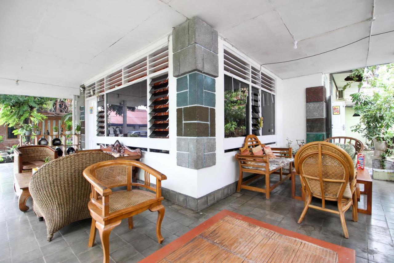 Reddoorz Near Rumah Sakit Wirosaban Salakan Экстерьер фото