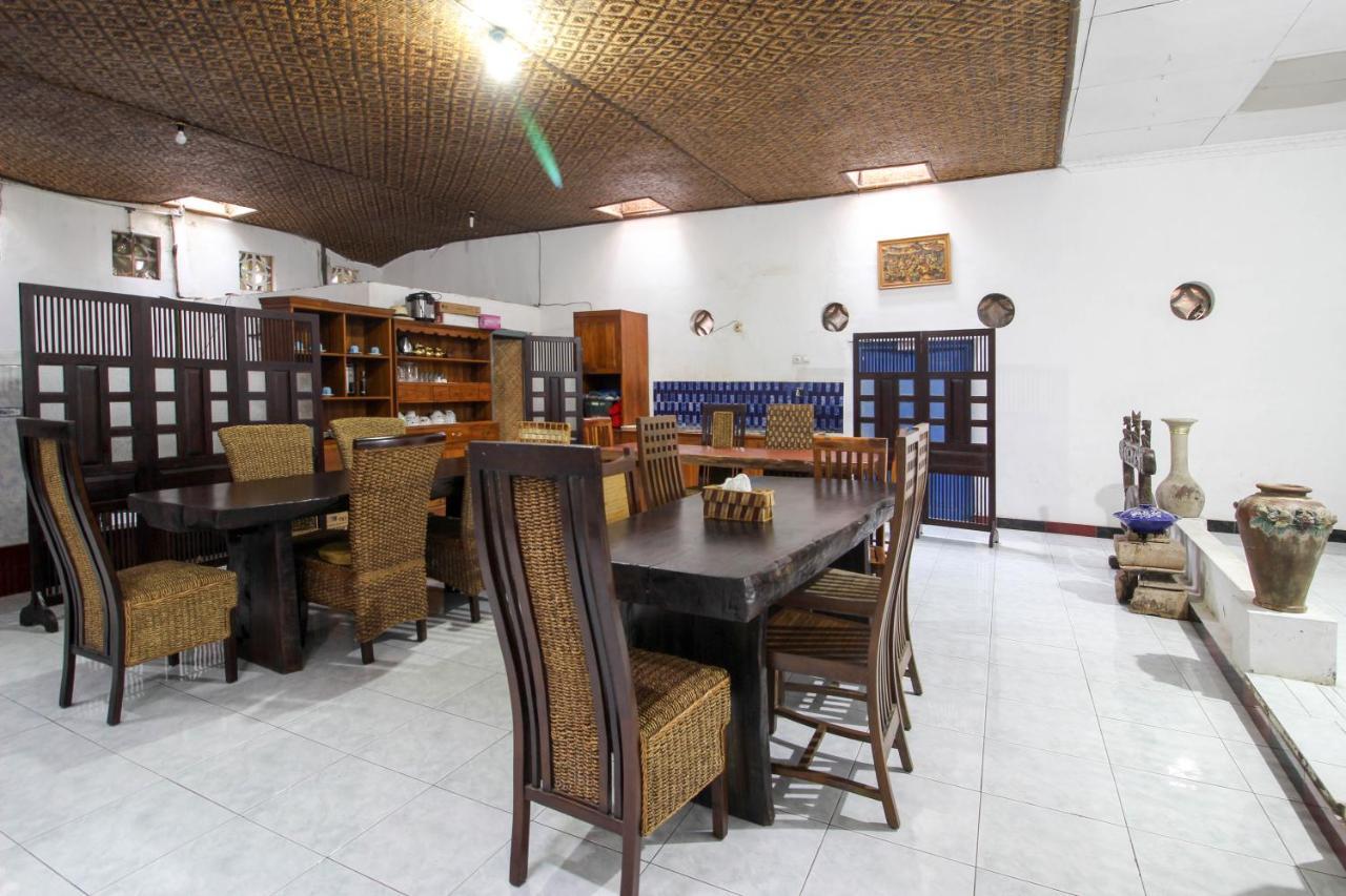 Reddoorz Near Rumah Sakit Wirosaban Salakan Экстерьер фото